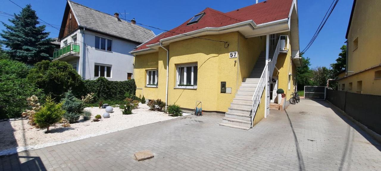 Hi-Bp Garden City Batsanyi Apartment 3 Rooms, Apartment Upstairs Near The City Train With Free Parking Budapesta Exterior foto