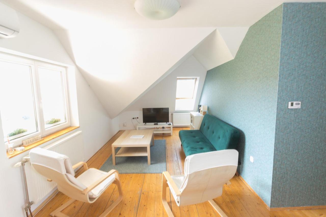 Hi-Bp Garden City Batsanyi Apartment 3 Rooms, Apartment Upstairs Near The City Train With Free Parking Budapesta Exterior foto